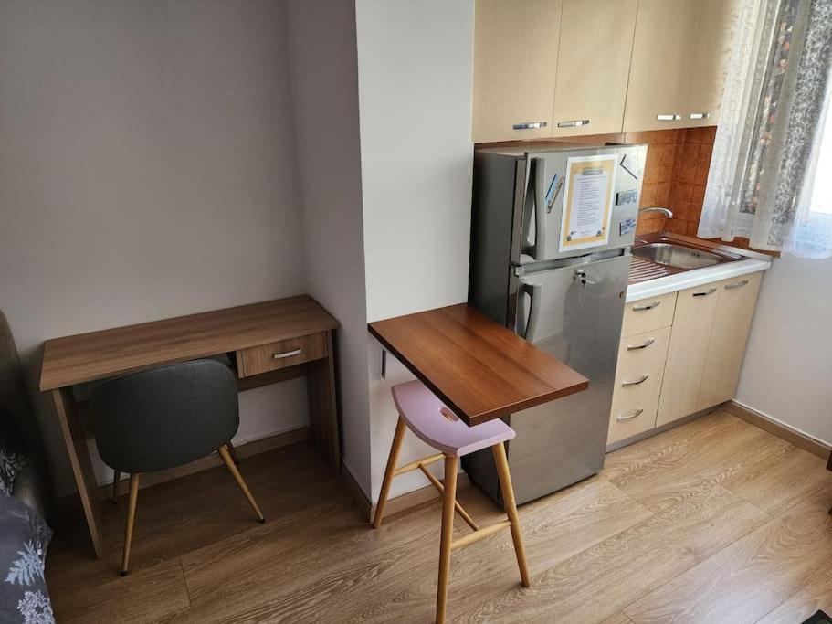 Andi'S Place-Comfy Studio-City Center Tirana Buitenkant foto